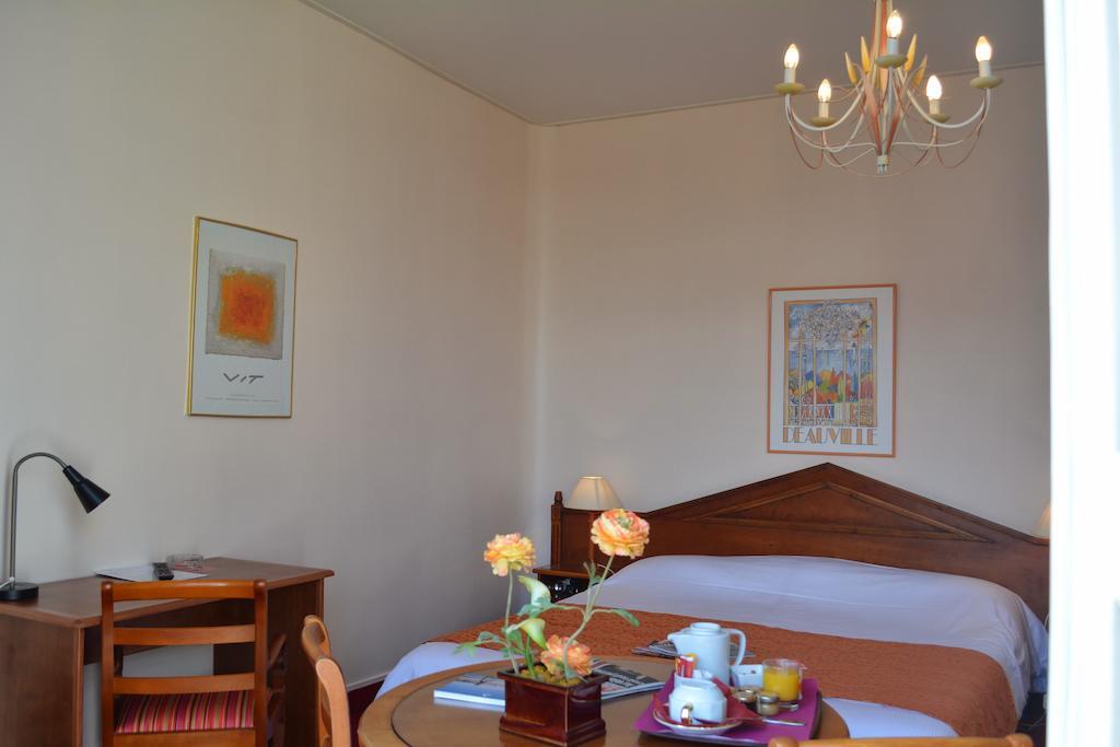 Marie Anne Hotel Deauville Eksteriør billede